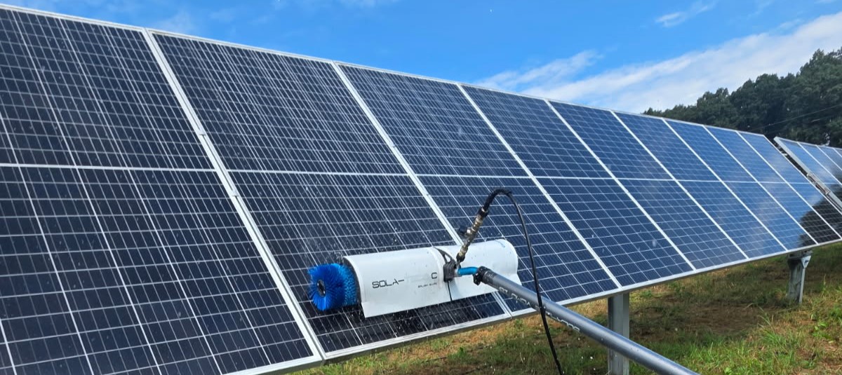 Commercial Solar Panel Cleaning